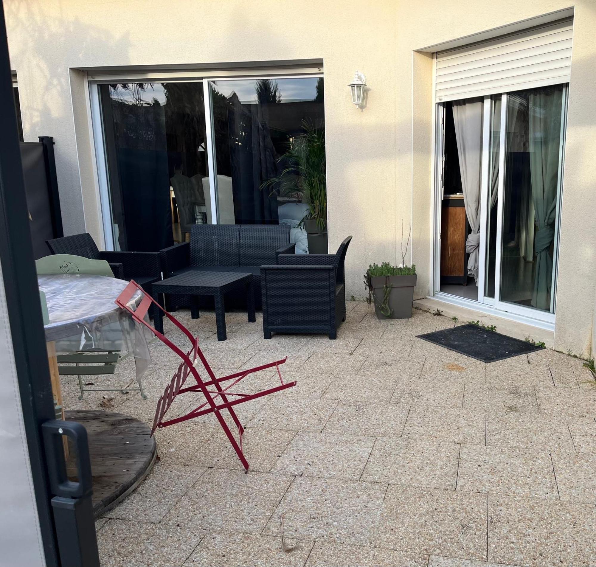 Charmant T2, Cl 3 Etoiles, 4 Lits, 4 Personnes Et 1Enfant, Parking Et Terrasse Saint-Sever  Exterior foto